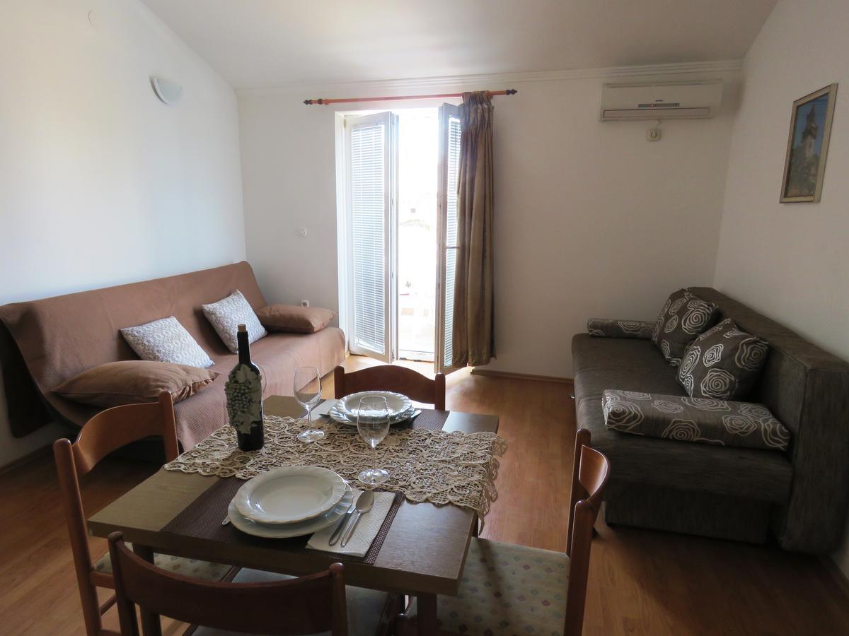 Apartments Palma Novalja Rom bilde